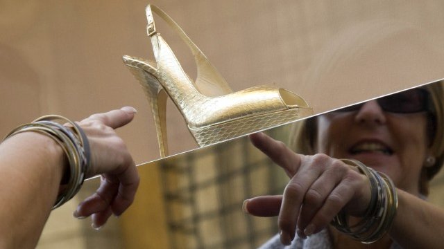 Jimmy Choo се препъна на борсата