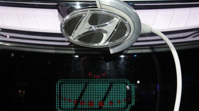 Hyundai ще прави хибриден хечбек
