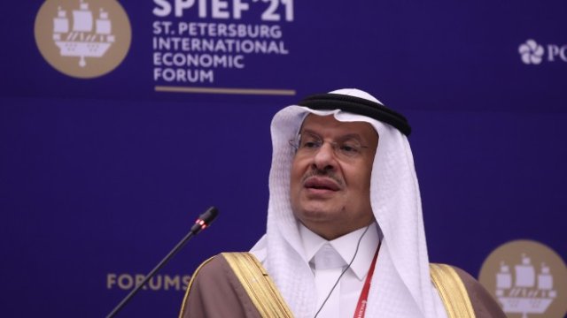 <p>
	Министър Абдулазис бин Салман. <em>Снимка: Bloomberg LP</em></p>
