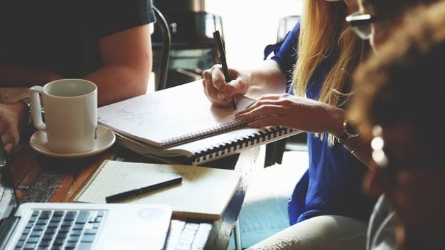 Зорница Русинова: Пандемията направи младите най-уязвими на трудовия пазар