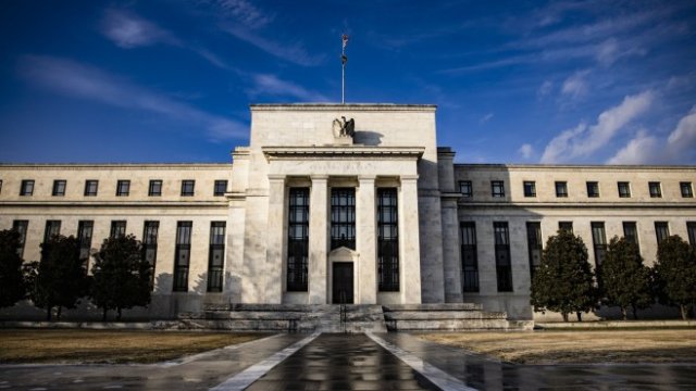 Пазарът на труда ще е определящ за намалението на улесненията на Фед