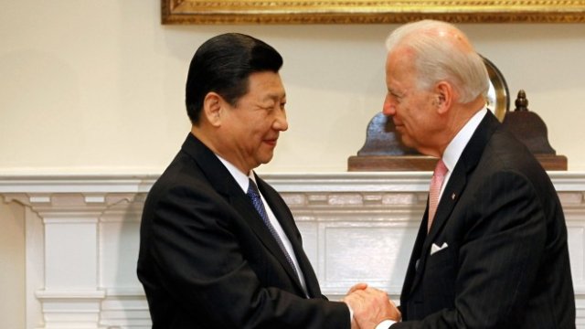 Вашингтон готви телефонен разговор Байдън-Си