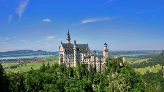 Каква е новата стратегия за привличане на туристи в Германия?