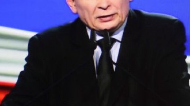 <p>
	Ярослав Качински.&nbsp;<em>Снимка: EPA/БГНЕС</em></p>
