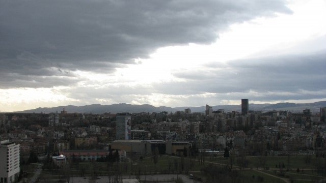 <p>
	Стабилизацията на цените е водещата тенденция на пазара на имоти.<em> Снимка: Investor.bg</em></p>
