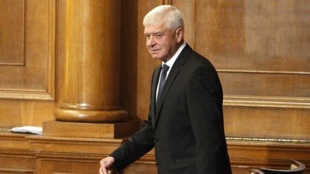 <p>
	<em style="color: rgb(102, 102, 102); font-family: ">Кирил Ананиев. </em><em style="color: rgb(102, 102, 102); font-family: ">Снимка: Oлег Попов, Investor Media Group</em></p>
