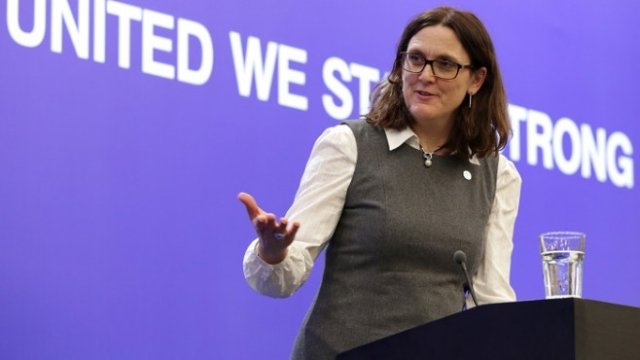 <p>
	Комисарят по търговията Сесилия Малмстрьом.<em> Снимка: БТА</em></p>
