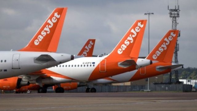 easyJet възобновява част от полетите си