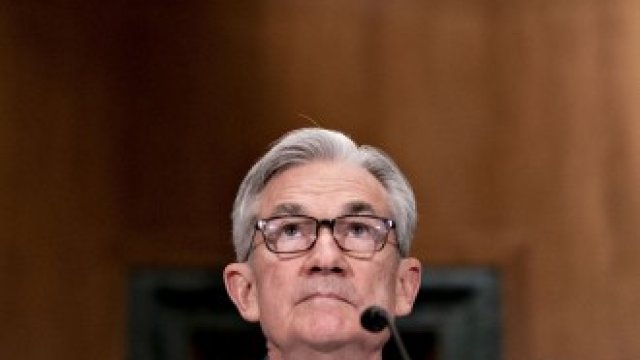 <p>
	Гуверньорът на Фед Джером Пауъл. <em>Снимка: Andrew Harrer/Bloomberg</em></p>
