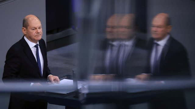 Инеграцията на имигрантите работи най-добре чрез трудовия пазар, смята Олаф Шолц. Снимка: Bloomberg LP