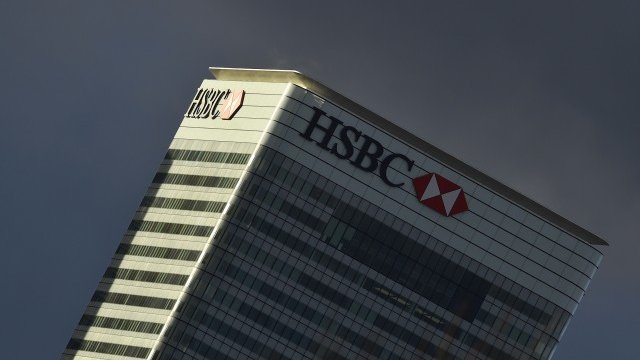 <p>
	Швейцарският клон на HSBC призна за проблеми с контрола на средствата. <em>Снимка: Ройтерс</em></p>
