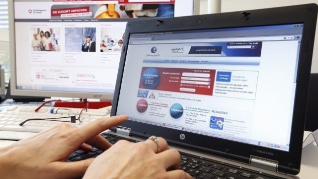 Защо столичните районни администрации се разминават с очакванията за онлайн услуги?