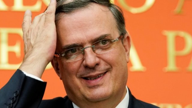 <p>
	Mексиканският министър на външните работи Марсело Ебрард. <em>Снимка: Ройтерс</em></p>
