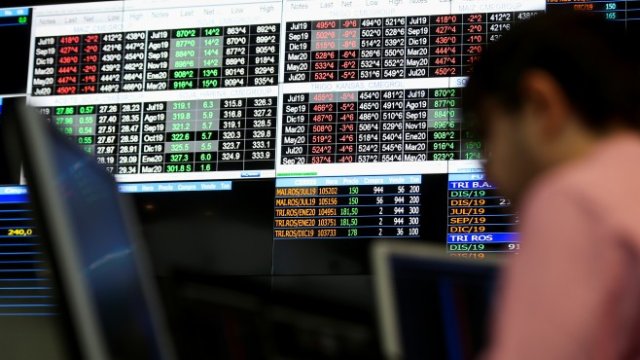 Сдържаността завладя борсите в Азия 