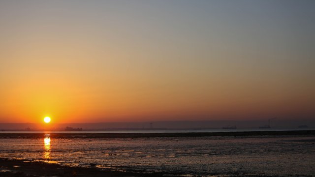 Кораби на входа на Суецкия канал. Снимка: Islam Safwat/Bloomberg