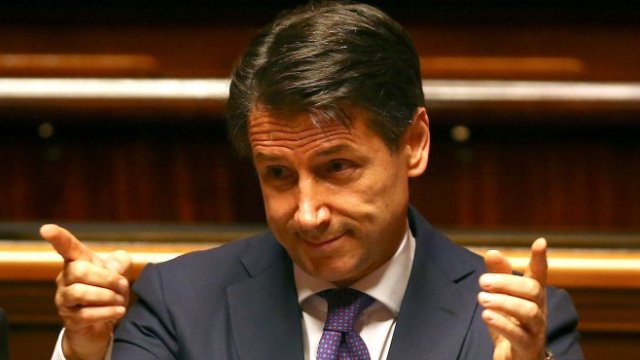 <p>
	Новият италиански премиер Джузепе Конте. <em>Снимка: Ройтерс</em></p>
