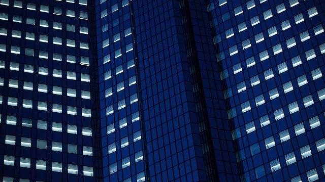 Пазарът на бизнес имоти в Европа започна силно годината, но продажбите се забавиха през второто тримесечие. Снимка: Krisztian Bocsi/Bloomberg