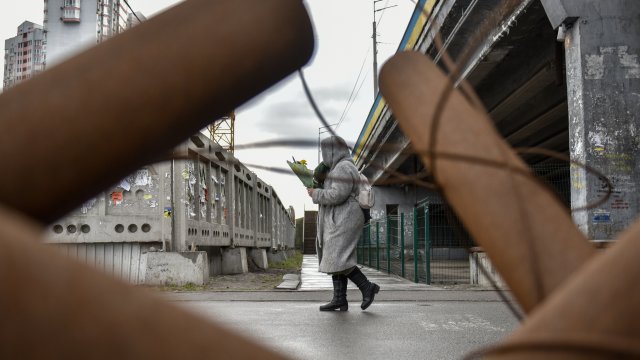 И в Киев в сряда празнуваха 8-и март. Снимка: . EPA/OLEG PETRASYUK