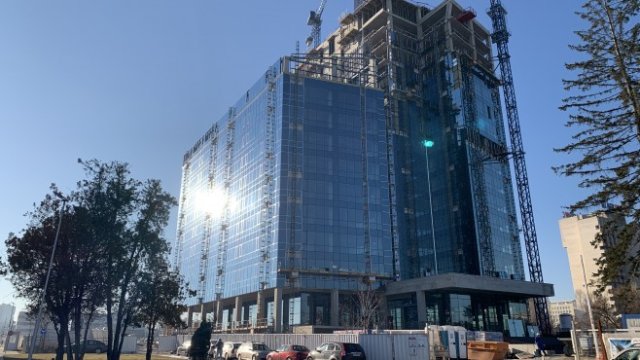 <p>
	Основният актив на ФНИБ АДСИЦ е строящата се сграда в София Тех Парк Снимка: markan.bg/portfolio/synergy-tower/</p>
