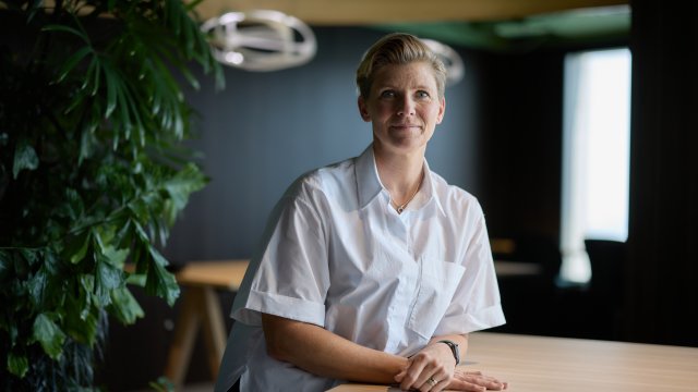 Създателят на Minecraft търси нови източници на приходи отвъд игрите 