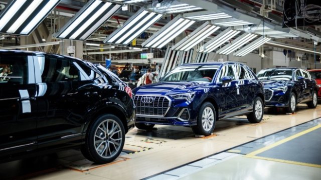 <p>
	<em>Снимка:&nbsp;Akos Stiller/Bloomberg</em></p>
