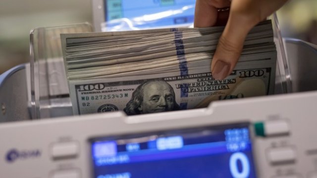 Най-богатите в света загубиха почти 1 трлн. долара за годината