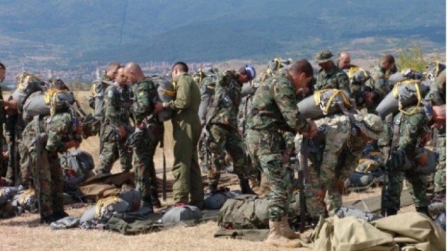 <p>
	<em>Снимка: Министерство на отбраната</em></p>
