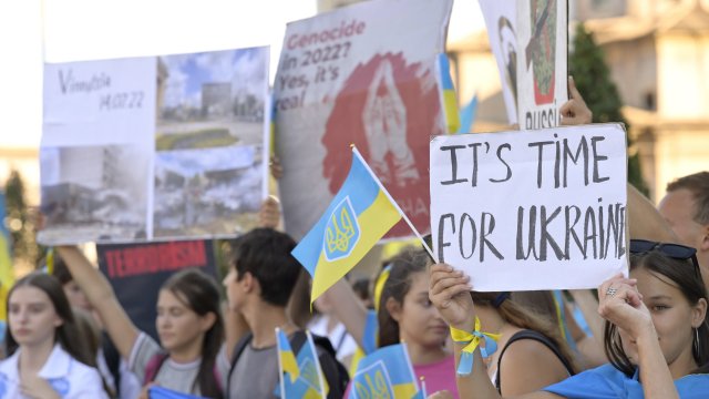 Протест в подкрепа на Украйна в Рим. Снимка:  EPA/CLAUDIO PERI