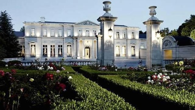 <p>
	Имението Fleur de Lys. <em>Снимка: CNBC &nbsp;</em></p>
