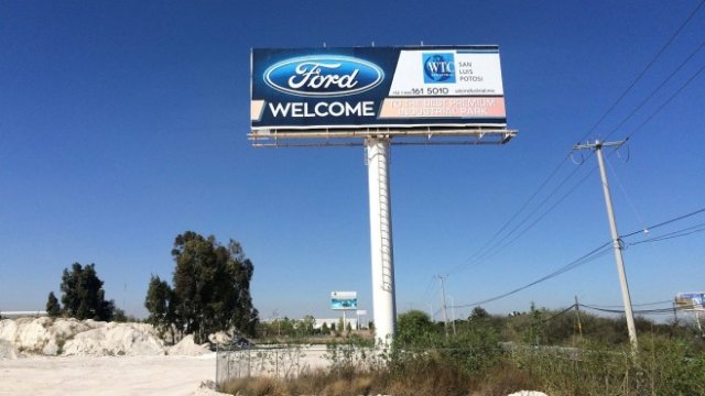 <p>
	Спирането на проекта за изграждане на завод в Мексико се отрази на финансовите резултати на&nbsp;Ford. <em>Снимка: Ройтерс</em></p>
