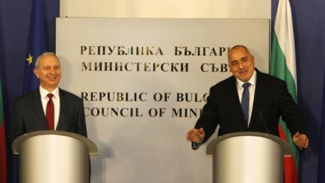 <p class="Normal26" style="line-height:13.0pt">
	<em><span style="font-size: 10pt; font-family: Arial, sans-serif; color: rgb(102, 102, 102); background-image: initial; background-position: initial; background-size: initial; background-repeat: initial; background-attachment: initial; background-origin: initial; background-clip: initial;">Снимка: О