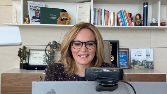 <p>
	Теодора Петкова, главен изпълнителен директор на УниКредит Булбанк. <em>Снимка: The Economist Summit</em></p>
