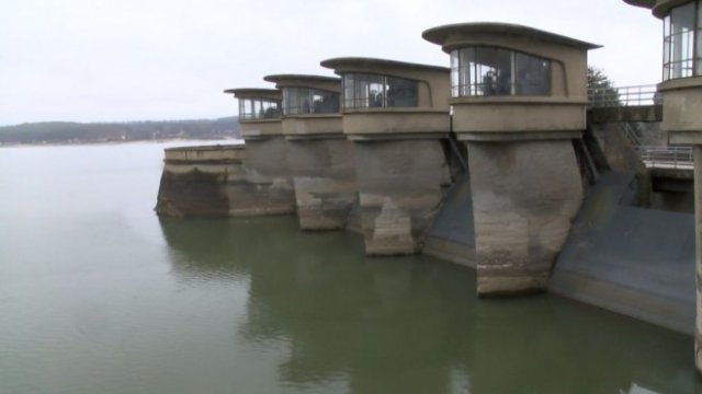 <p>
	Водноелектрическа централа на язовир &quot;Копринка&quot;. <em>Снимка: БГНЕС</em></p>
