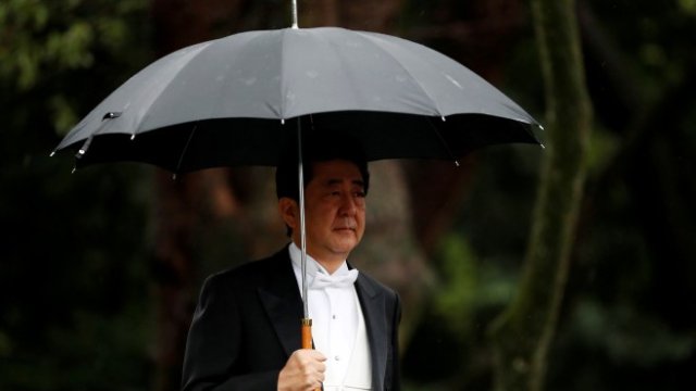 <p>
	Премиерът на Япония Шиндзо Абе. <em>Снимка: Ройтерс</em></p>
