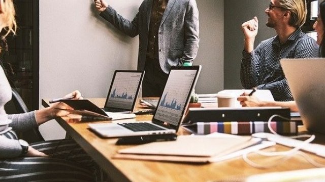 Мария Стоева: Работодателите предпочитат да преназначават, а не да съкращават