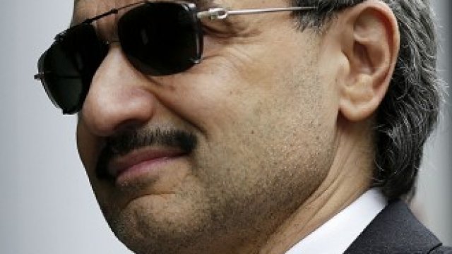 <p>
	Саудитският принц Алуалид бин Талал.&nbsp;<em>Снимка: Bloomberg LP</em></p>
