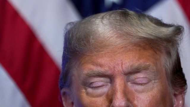 <p>
	Тръмп може би обмисля нови търговски атаки. <em>Снимка: Ройтерс</em></p>
