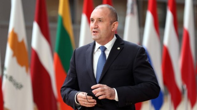 <p>
	Румен Радев. <em>Снимка: Getty</em></p>
