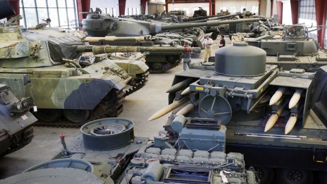 <p>
	Снимка: <em>Auctions America</em></p>
