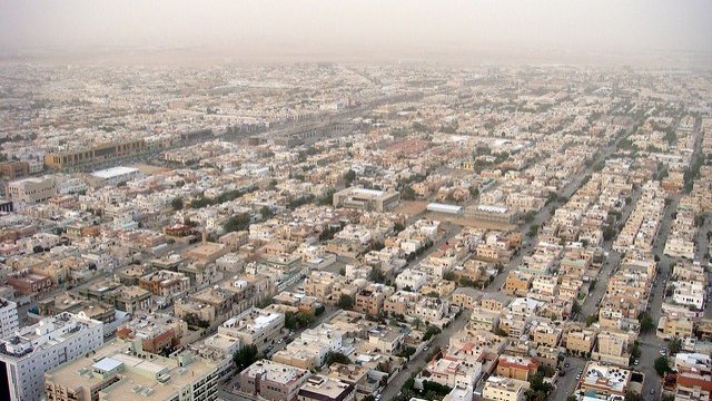 <p>
	Панорамен изглед от Рияд. <em>Снимка: jonrawlinson. Лиценз: <a href="http://creativecommons.org/licenses/by/2.0/" target="_blank">Creative Comons</a></em></p>
