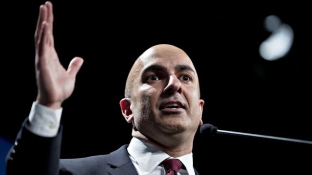 <p>
	Нийл Кашкари, <em>Снимка: <span class="news-rsf-editor-byline"><span itemscope="" itemtype="http://schema.org/Person"><span itemprop="name">Robert Jameson/Bloomberg</span></span></span></em></p>
