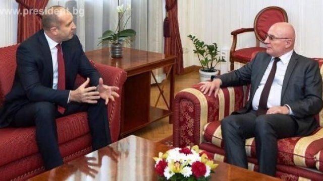 <p>
	<em>Снимка: Президенство</em></p>
