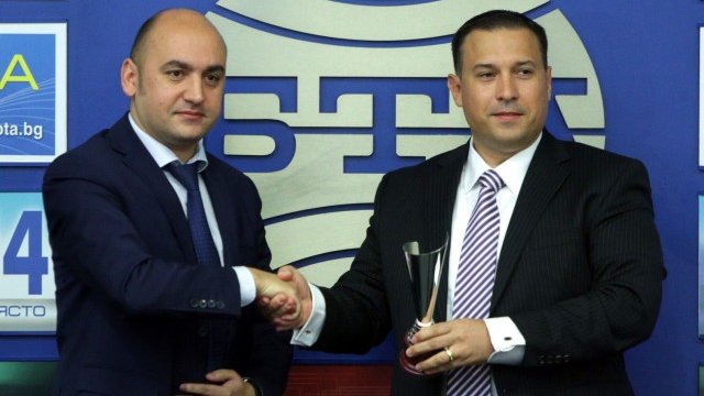 <p>
	Зам.-министърът на земеделието и храните Васил Грудев (ляво) и Даниел Минев (дясно). <em>Снимка: БТА</em></p>
