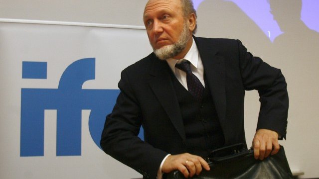 <p>
	Ханс-Вернер Зин <em>Снимка: Ройтерс</em></p>
