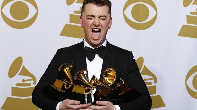 <p>
	Сам Смит. <em>Снимка: архив Ройтерс</em></p>
