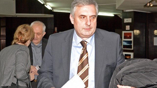 <p>
	&nbsp;Калфин: Практиката деца да раждат деца трябва да отпадне. <em>Снимка: БТА</em></p>
