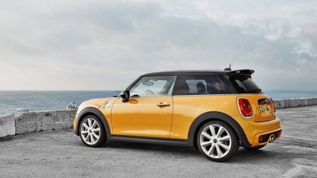 <p>
	Новото поколение Mini се произвежда на Острова.<em> Снимка: Mini&nbsp; </em></p>
