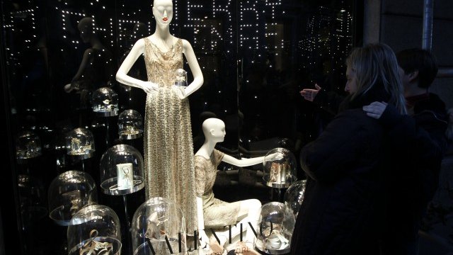 <p>
	Катарската кралска фамилия купи модната къща Valentino за 700 млн. евро. <em>Снимка: Ройтерс</em></p>
