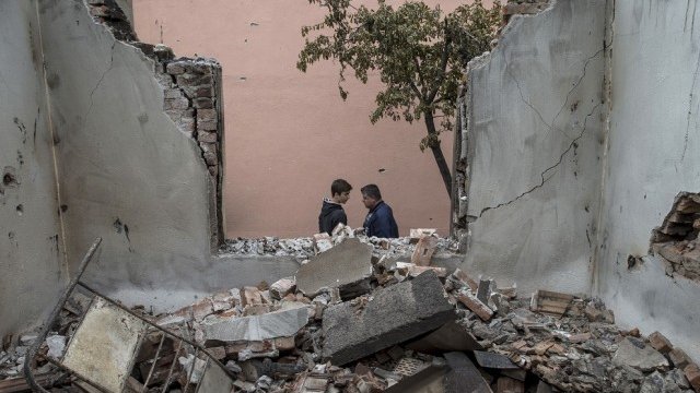 <p>
	Куманово след насилието.<em> Снимка: Ройтерс</em></p>
