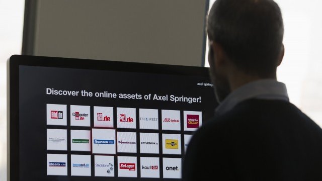 <p>
	Презентация на онлайн бизнеса на &nbsp;Axel Springer. <em>Снимка: Ройтерс</em></p>
